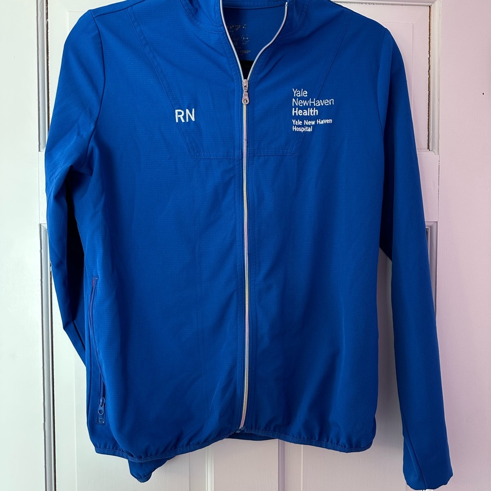 Yale YNHH royal blue nursing scrub tops & bottoms - Picture 8 of 11